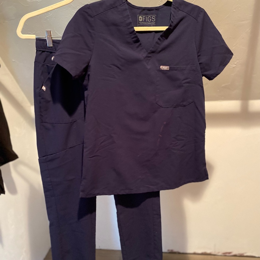 Figs scrubs